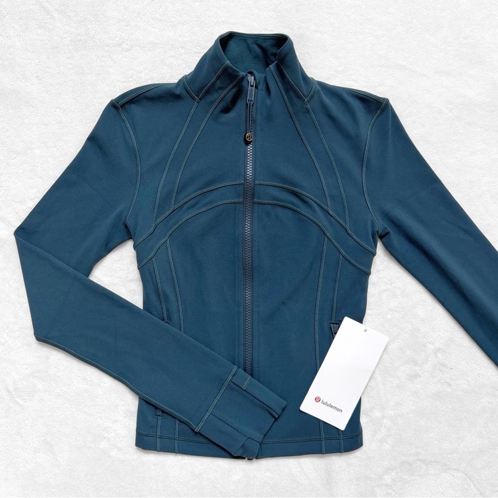 SOLD OUT❗️NWT Lululemon Define Cropped Jacket Nulu™ — Indochine Blue — Size 2
